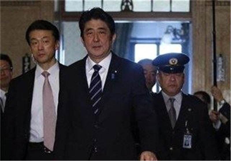 نخست وزیر ژاپن سیاست های خطرناکی اتخاذ می کند
