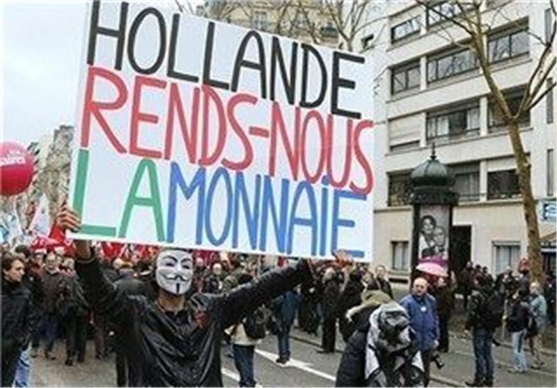 Thousands Take Part in Paris ‘Day of Anger’ Targeting President Hollande