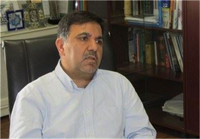 عباس آخوندی:روحانی برای تفکیک وزارتخانه ادغامی 9 ماه زمان نیاز دارد