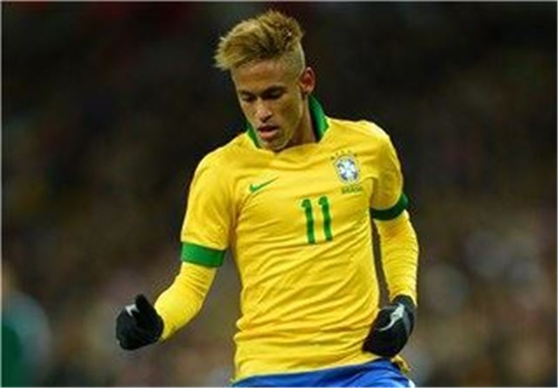 پله: ایده‌‍‌‌آل‌ترین گزینه برای نیمار بارسلوناست/ او بیشتر به فکر مدل موهایش است!