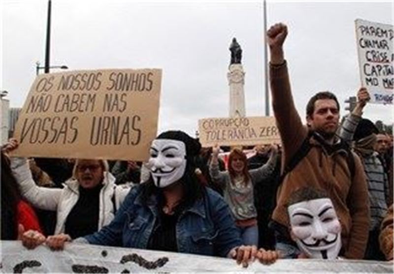 Thousands of Portugal Police Officers in Anti-Austerity Protest