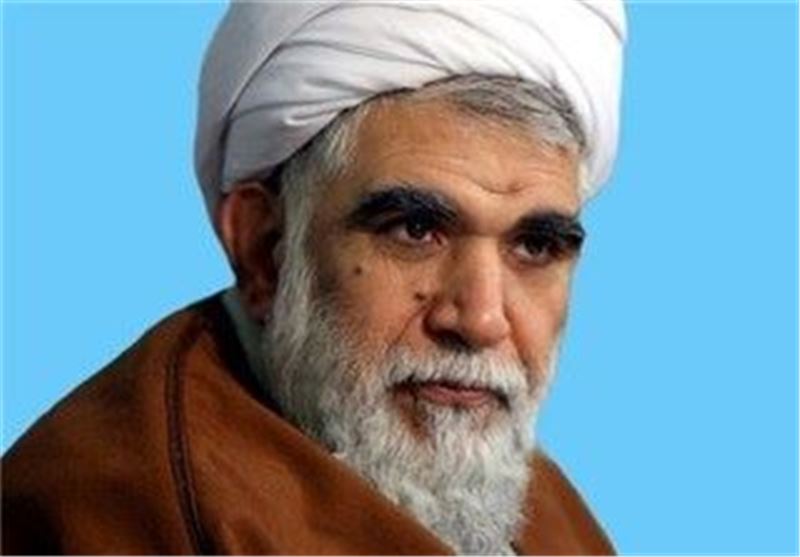 عضو مجلس خبرگان رهبری: انقلاب اسلامی بازی ابرقدرت‌ها را برهم زد