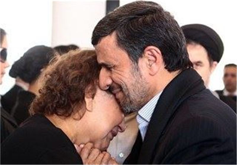 احمدی نژاد در مراسم چاوز