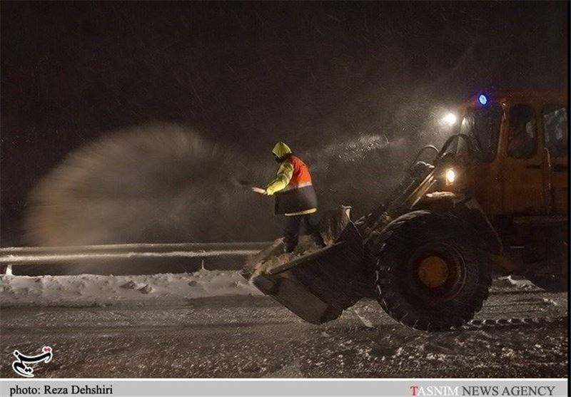 تامین3500 تن نمک برای آب کردن برف های جاده های خراسان شمالی