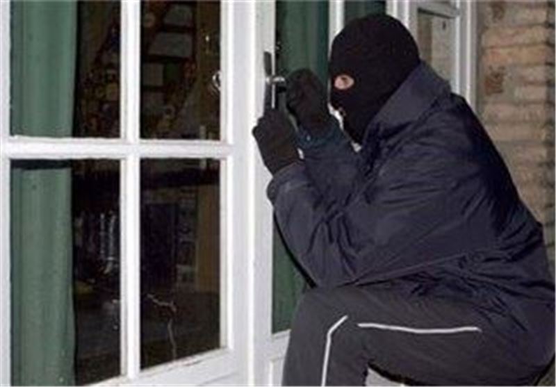 دستگیری اعضای باند 6 نفره سرقت منزل در کهنوج