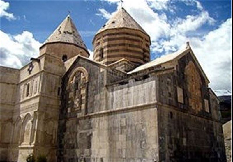 دولت ردیف اعتباری ویژه برای ساماندهی کلیساهای آذربایجان غربی اختصاص دهد