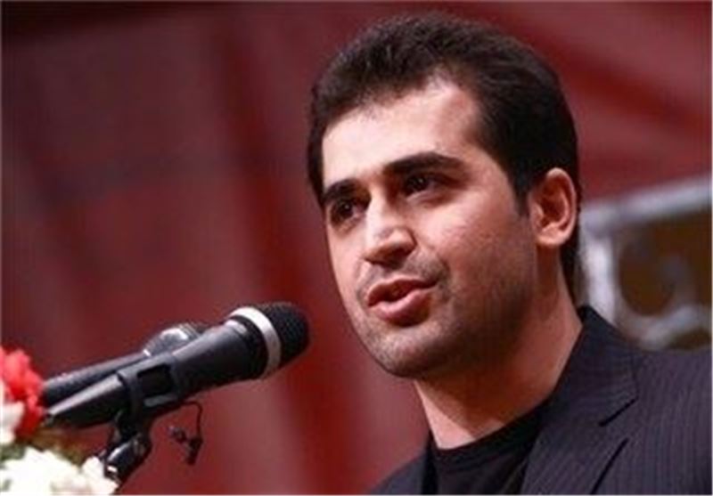 شعری از برقعی که در محضر رهبر انقلاب به شهید «علی خلیلی» تقدیم شد