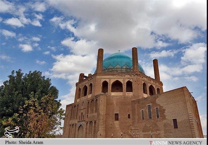 زنجان| میزبانی پایگاه جهانی سلطانیه از 44 هزار گردشگر