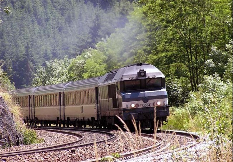 حق دسترسی در بخش مسافری راه آهن از سرمایه‌گذاران دریافت نمی‌شود