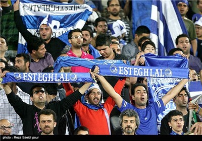 دیدار تیم های فوتبال استقلال و الهلال