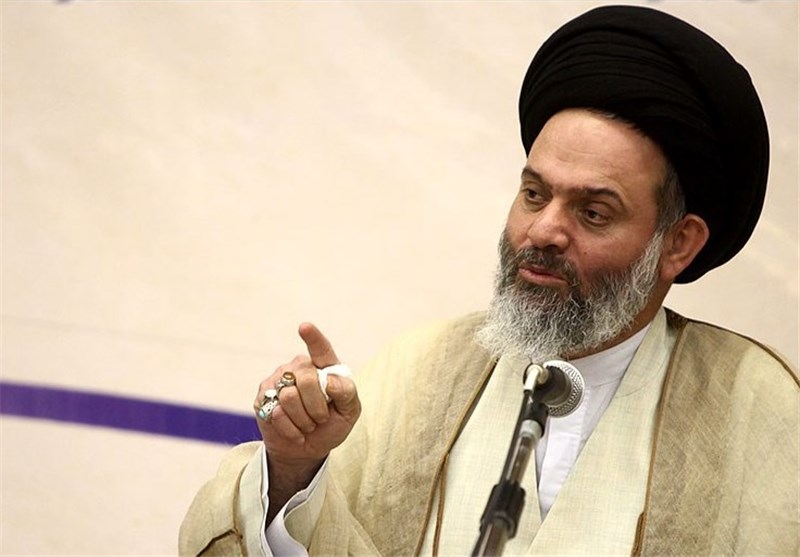 هشدار آیت‌الله بوشهری به رئیس جمهور برای مقابله با هتاکی به مقدسات