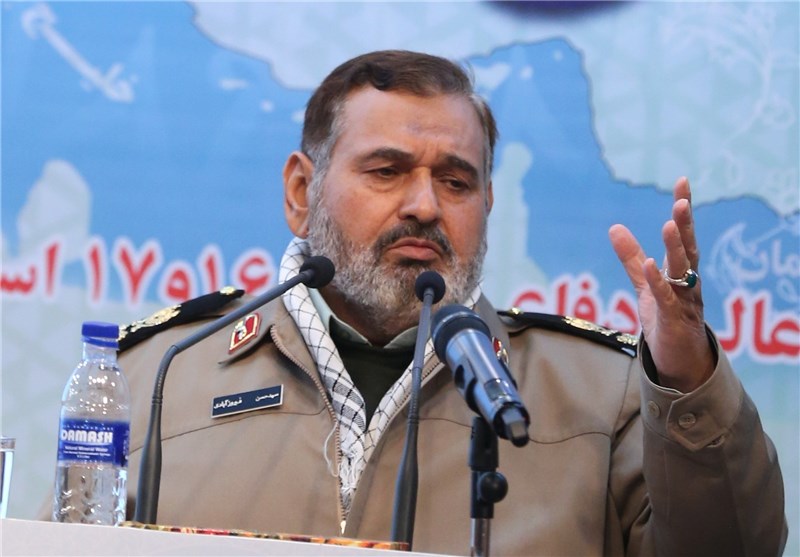 Top Commander Deplores Western Sanctions on Iran