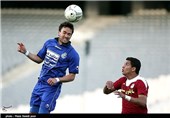 دیدار تیم های فوتبال استقلال و گهر درود