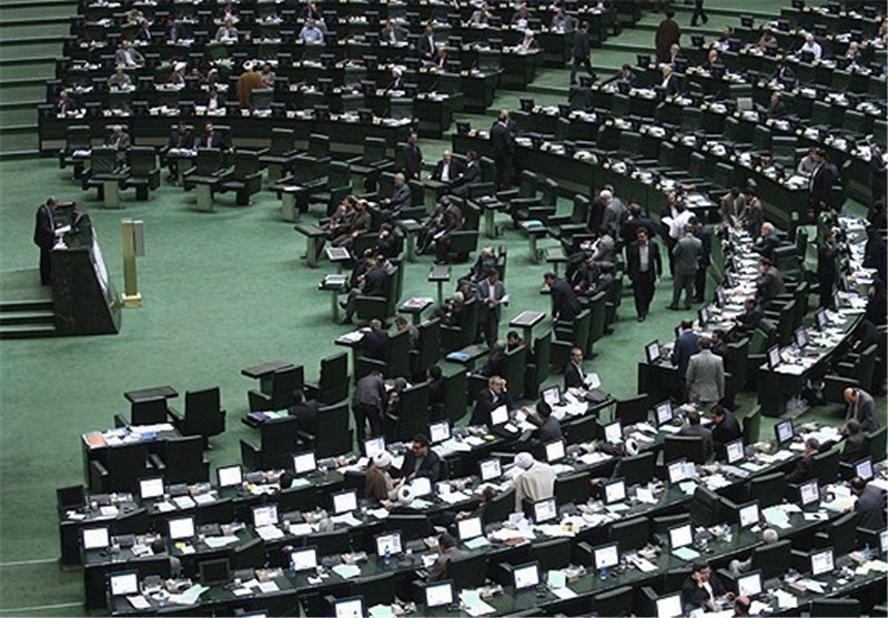 پخش فیلم توهین محمد خاتمی به مخالفانش در مجلس