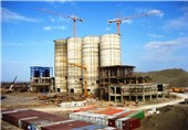 Iran to Construct Cement, Medicine Factories in Iraq