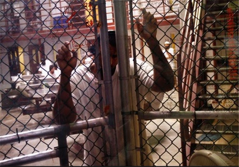 US Judge Temporarily Halts Force-Feeding of Guantanamo Prisoner