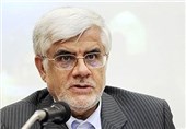 حضور گسترده مردم و انتخاب فردی در طراز ملت ایران مشکلات را حل می‌کند