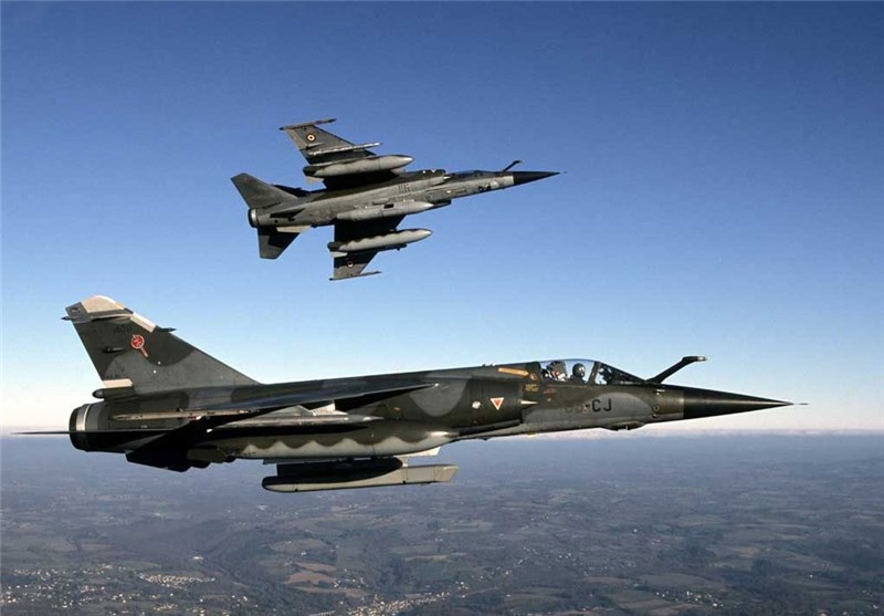 Israeli Warplanes Pound Factory, Buildings in Gaza Strip