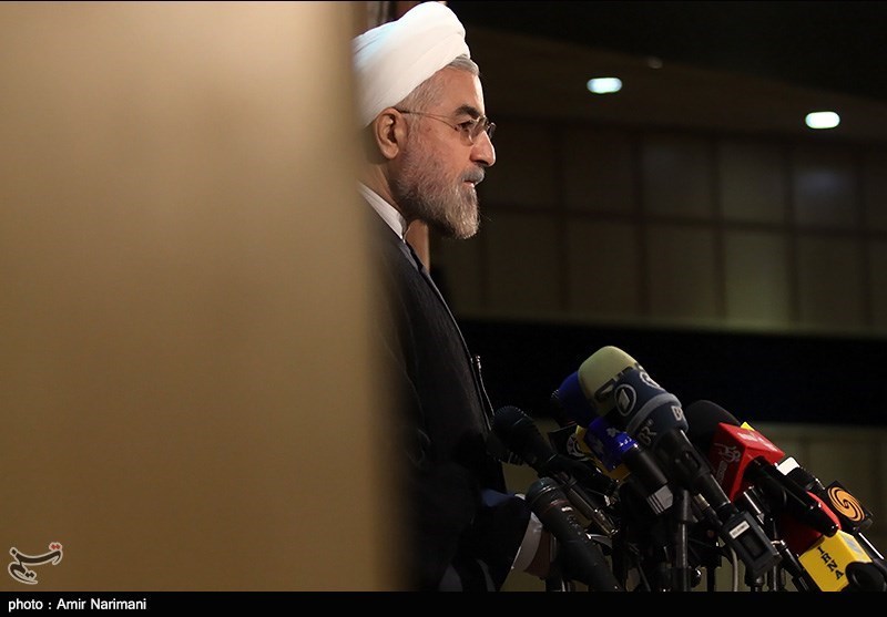 دیدگاه منتقد: آقای روحانی! ادامه دولت شما را به رفراندوم بگذاریم؟
