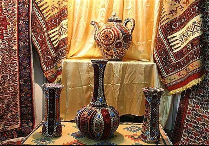 برگزاری نمایشگاه هنرهای دستی هنرمندان شیرازی