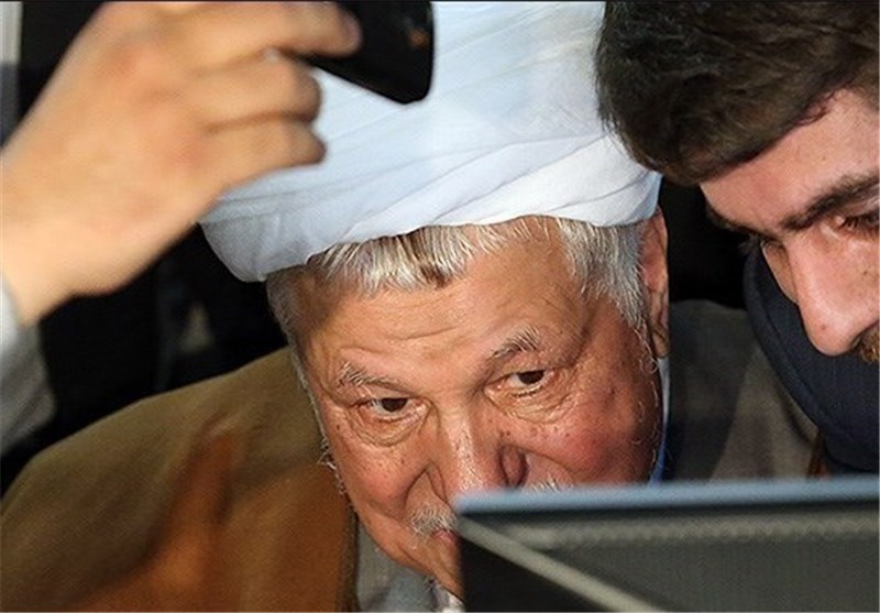 تماس هاشمی با رهبر انقلاب پیش از ثبت‌نام در انتخابات رسماً تکذیب شد