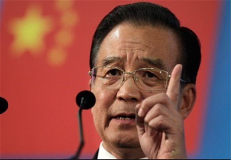 Chinese Premier Urges Japan Not to Interfere in South China Sea Issue