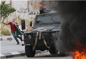 Israelis, Palestinians Clash in East Al-Quds