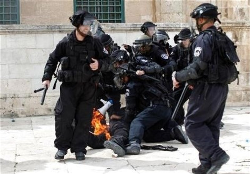 Israeli Forces Arrest Seven Palestinians in West Bank