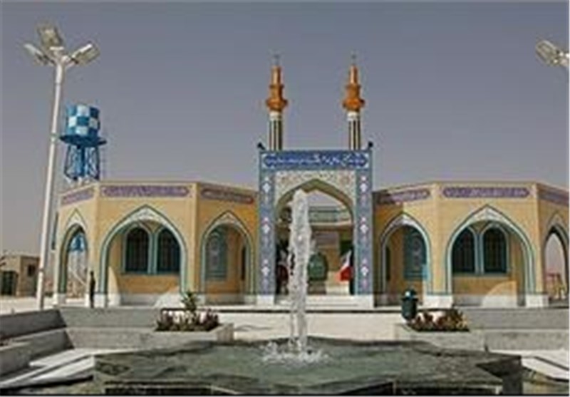 ساخت مجتمع خدماتی رفاهی امام رضا(ع) در محور راور -کرمان