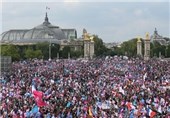 تظاهرات 150 هزار فرانسوی معترض به قانون ازدواج همجنسگرایان در پاریس