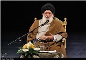 امام(ره) انقلاب را با فکری استوار از فلسفه و قلبی مطمئن از عرفان رهبری کرد