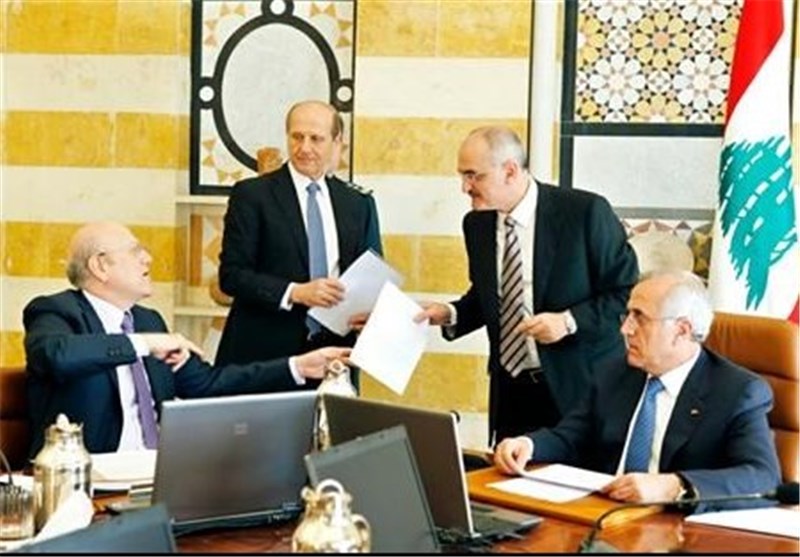 شیوه توزیع کرسی های وزارتی در کابینه لبنان طبق فرمول 8-8-8