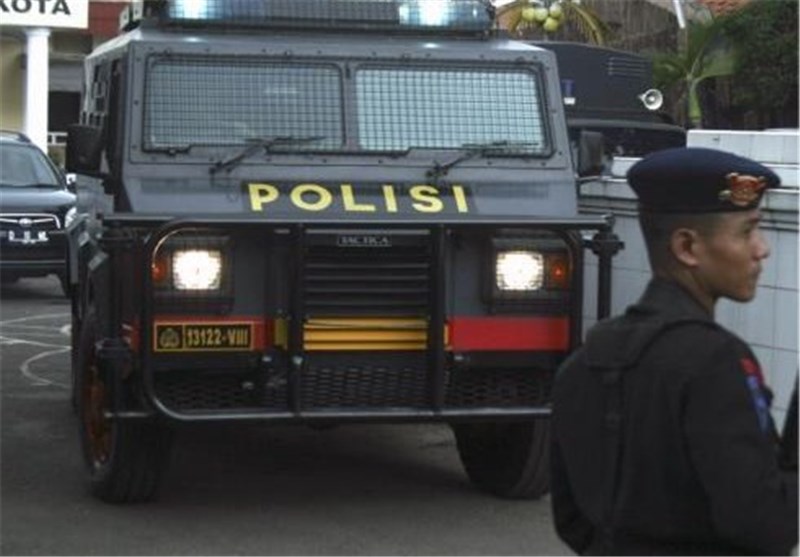 Suspected Grenade Blast near Indonesia&apos;s Presidential Palace Hurts Two