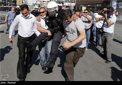 درگیری معترضین و نیروهای امنیتی ترکیه