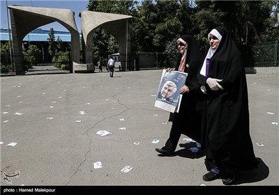 تجمع هواداران نامزدهای انتخابات ریاست جمهوری پس از نماز جمعه تهران