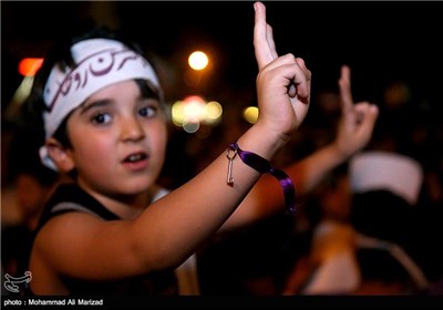 شادی هواداران حسن روحانی پس از اعلام نتایج انتخابات - 2