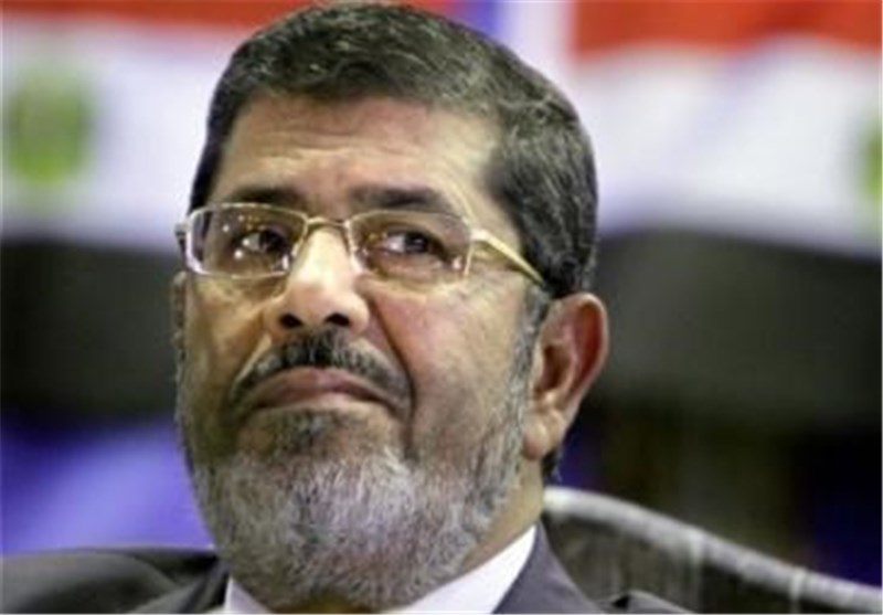 عاجل .. مرسی یدرس الدعوة لاجراء استفتاء فی غضون 6 اشهر حول بقائه فی السلطة