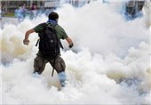 گاز اشک‌آور سلاح مرگبار نظامیان آل خلیفه علیه بحرینی‌ها