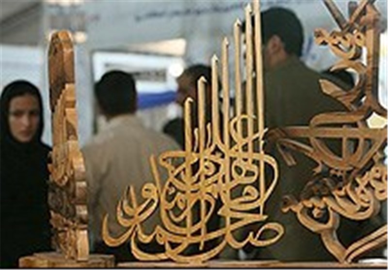 تجلیل از حجت الاسلام انصاریان و خادمان قرآنی در نمایشگاه قرآن+اسامی برگزیدگان