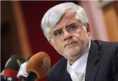 &quot;عارف&quot; عملکرد ارزی دولت روحانی را تکرار عملکرد دولت احمدی‌نژاد نامید