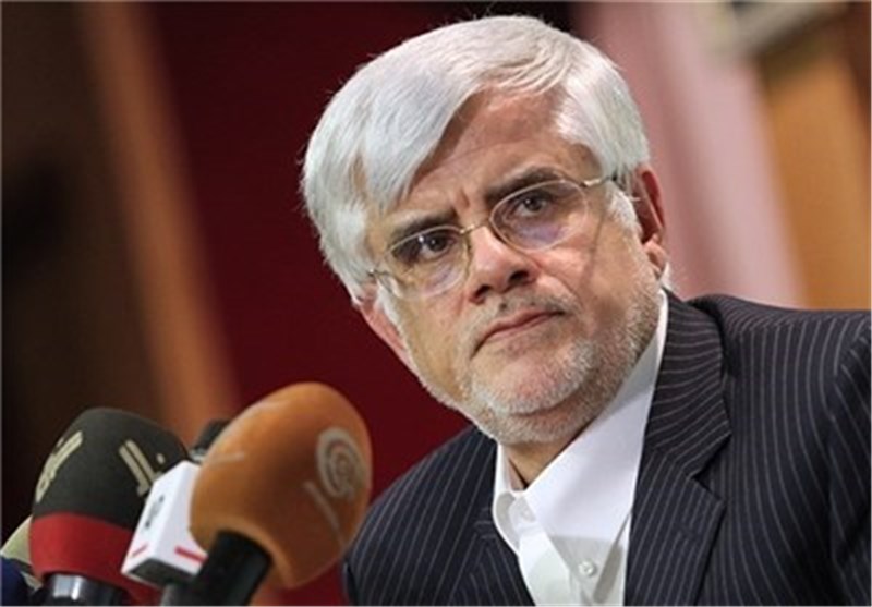 &quot;عارف&quot; عملکرد ارزی دولت روحانی را تکرار عملکرد دولت احمدی‌نژاد نامید