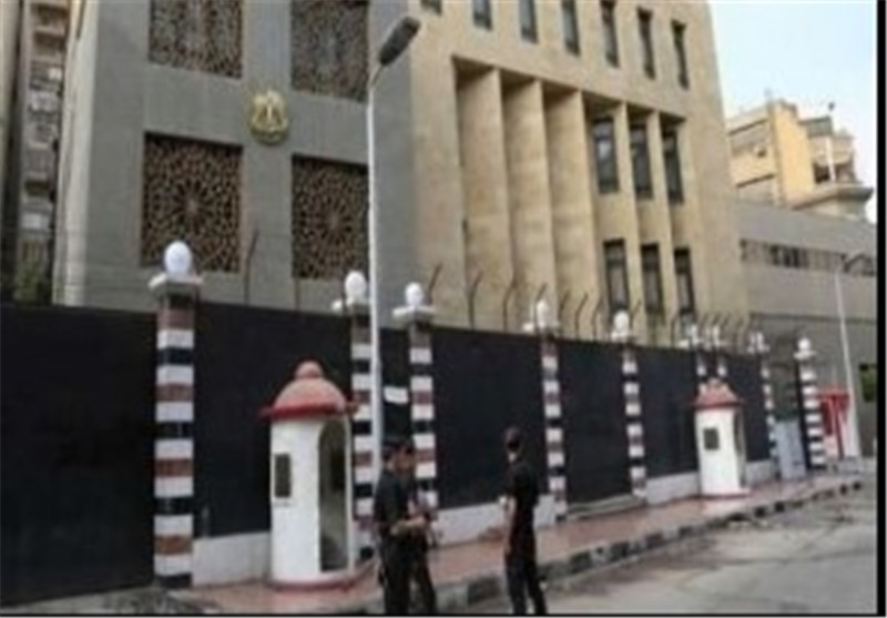 مصر در حال بررسی تحویل سفارت سوریه به مخالفان است