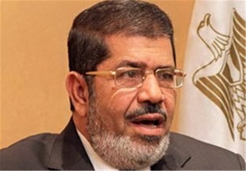 وکیل مرسی: قانون تظاهرات مصر را به سمت انقلابی جدید سوق می‌دهد