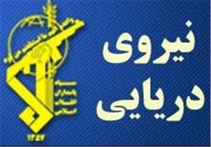 نخستین شناور کروبوت سپاه در بوشهر به آب انداخته شد