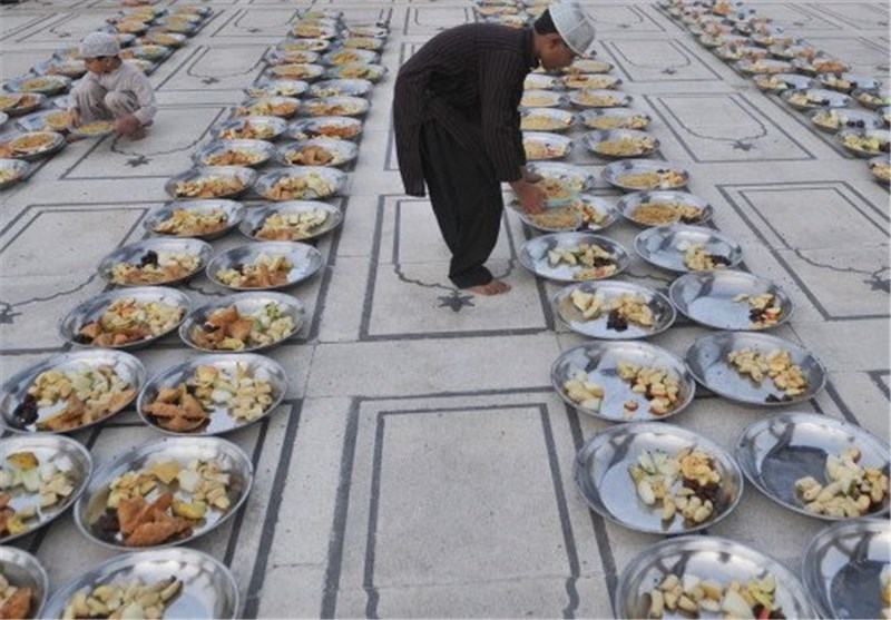 ضیافت افطاری با حضور 8000 مددجوی دهلرانی برگزار می شود