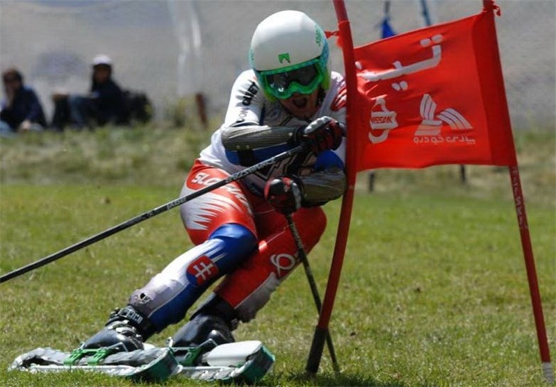 مسابقات انتخابی تیم ملی اسکی روی چمن در البرز پایان یافت