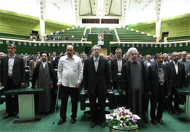 بهارستان وزارت ورزش را &quot;سه‌قفله&quot; کرد/ کلید روحانی سه دندانه کم آورد