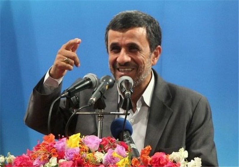 همایش حامیان احمدی‌نژاد بدون حضور خبرنگاران آغاز شد