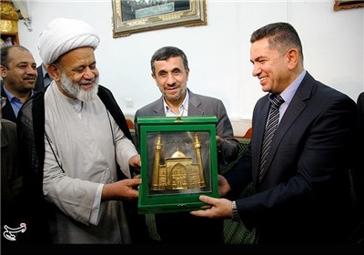 Iranian President Visits Shiite Shrines in Iraq