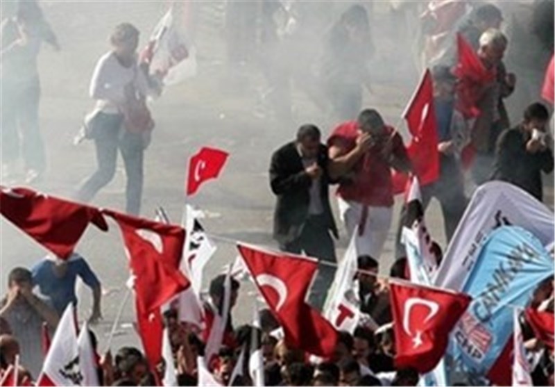 Tunisian Police Foil Plot to Kill Politician